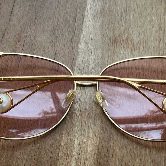 🌟 Gucci GG0252S 005 Butterfly Sunglasses - Gold Metal Frame with Pink Lenses 🌟 - Picture 5 of 11